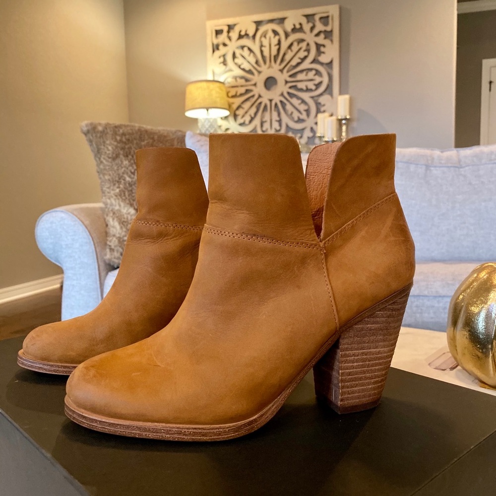 Vince Camuto booties
